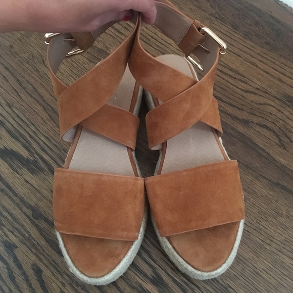 Raye Drew Sandal - Picture 1 of 5